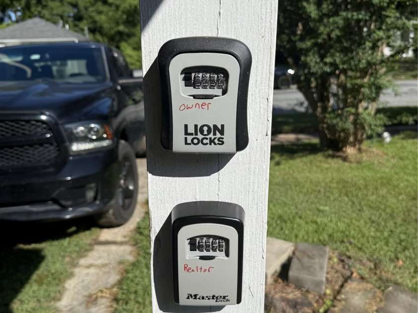 208 Columbia Avenue, Rock Hill, SC 29730.  MLS# CAR4289829, YatesRealty ID 2319. 