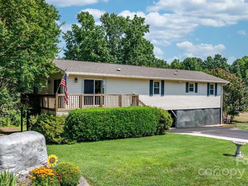 4278 Harbor Lane, Sherrills Ford, NC 28673.  MLS# CAR4275314, YatesRealty ID 23191. 