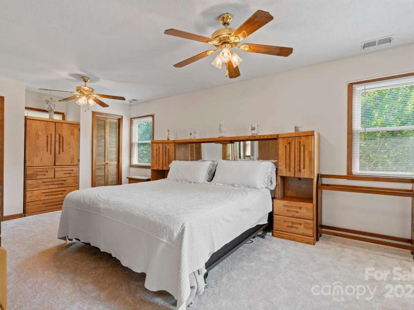 4278 Harbor Lane, Sherrills Ford, NC 28673.  MLS# CAR4275314, YatesRealty ID 23191. 