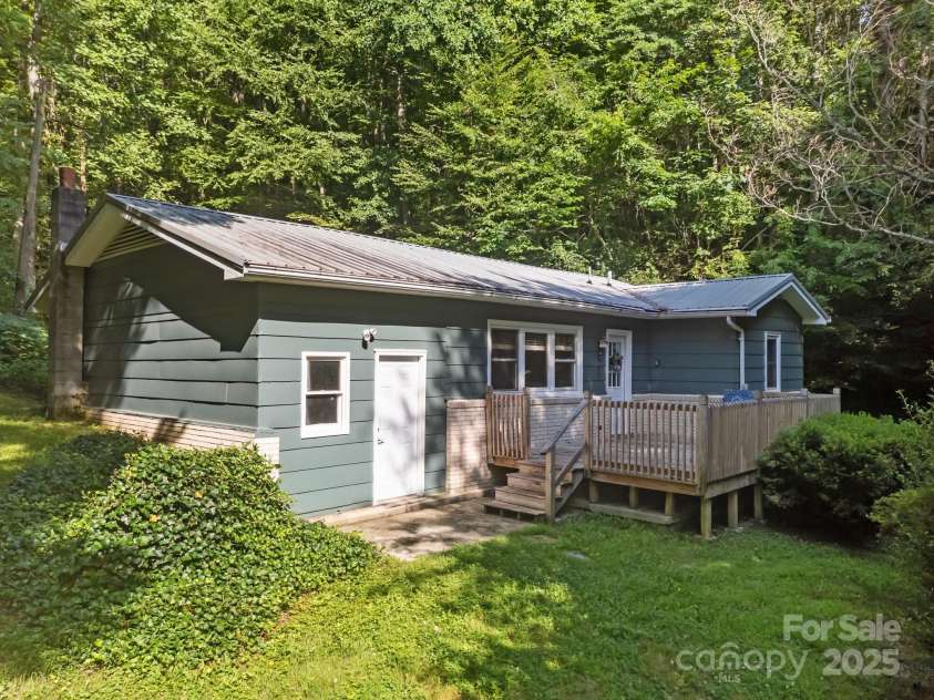 790 Thompson Road, Saluda, NC 28773.  MLS# CAR4272075, YatesRealty ID 23192. 