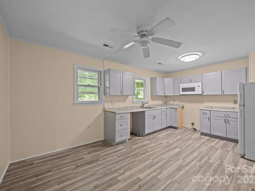 790 Thompson Road, Saluda, NC 28773.  MLS# CAR4272075, YatesRealty ID 23192. Spacious kitchen 1