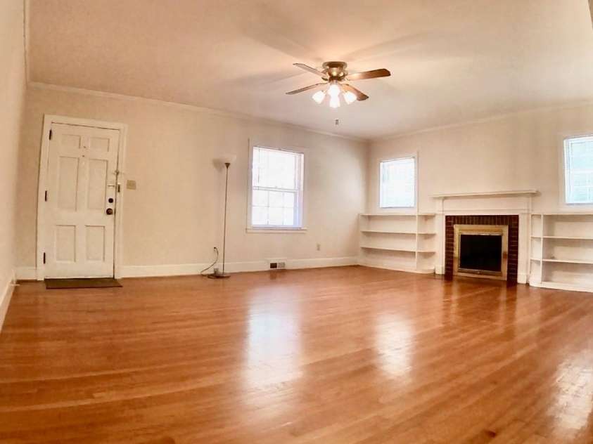 121 Woodland Drive, Chester, SC 29706.  MLS# CAR4275295, YatesRealty ID 23193. 