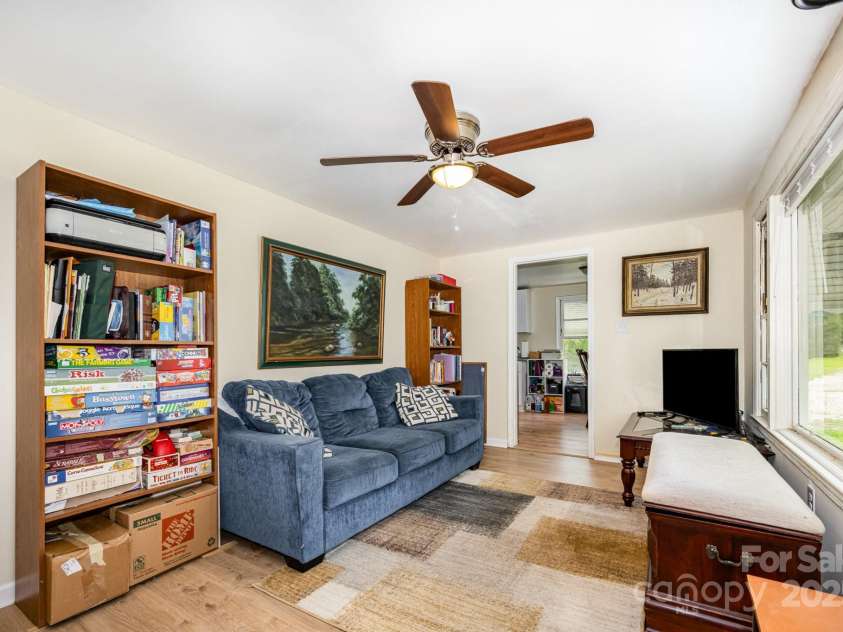 8334 Oaktree Road, Sharon, SC 29742.  MLS# CAR4264149, YatesRealty ID 23194. 