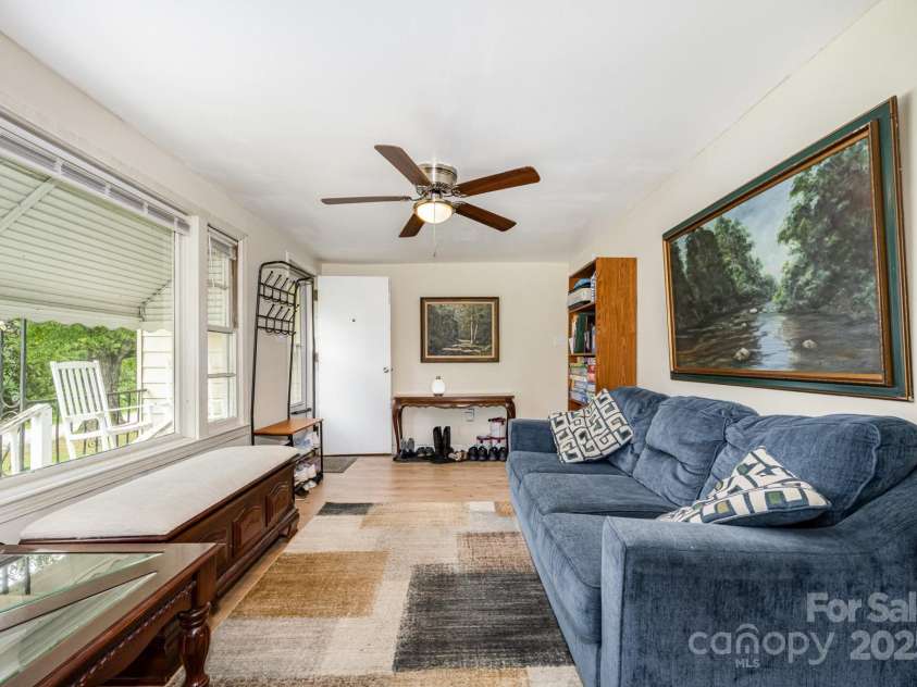 8334 Oaktree Road, Sharon, SC 29742.  MLS# CAR4264149, YatesRealty ID 23194. 