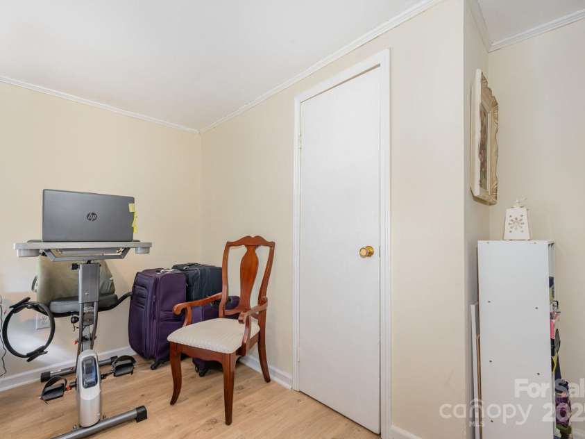 8334 Oaktree Road, Sharon, SC 29742.  MLS# CAR4264149, YatesRealty ID 23194. 