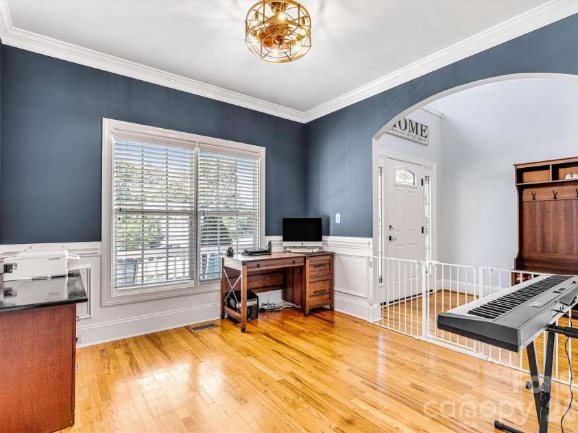 6208 Neptune Drive, Denver, NC 28037.  MLS# CAR4403310, YatesRealty ID 23195. 