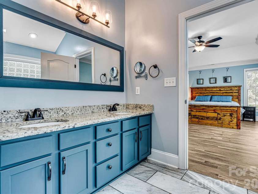 6208 Neptune Drive, Denver, NC 28037.  MLS# CAR4403310, YatesRealty ID 23195. 