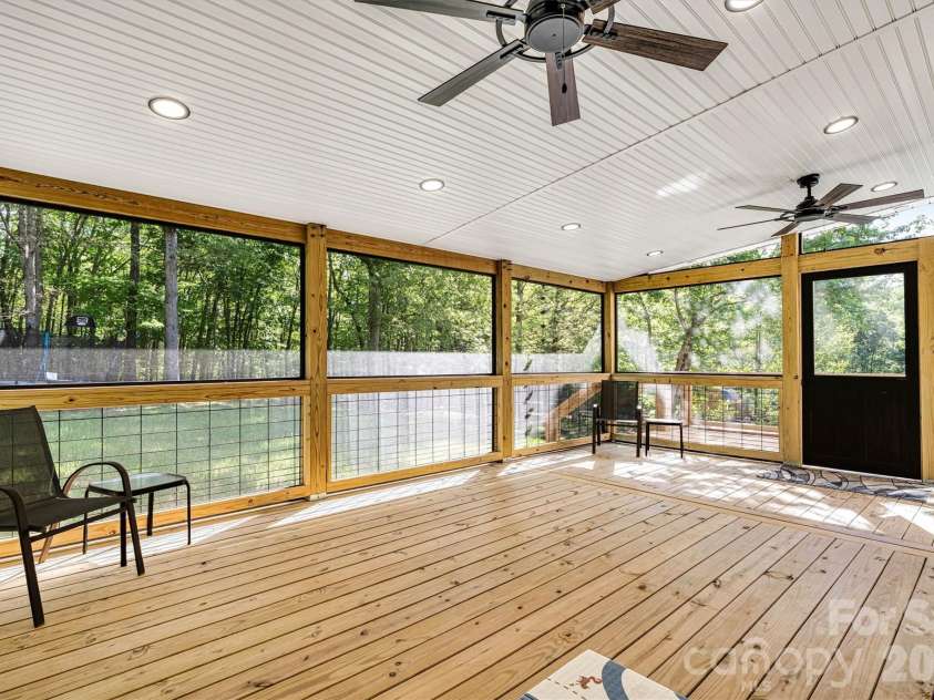 6208 Neptune Drive, Denver, NC 28037.  MLS# CAR4403310, YatesRealty ID 23195. 