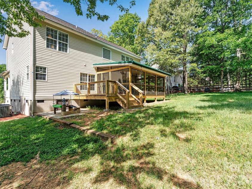 6208 Neptune Drive, Denver, NC 28037.  MLS# CAR4403310, YatesRealty ID 23195. 