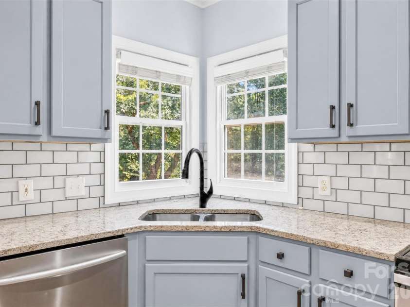 6208 Neptune Drive, Denver, NC 28037.  MLS# CAR4403310, YatesRealty ID 23195. 
