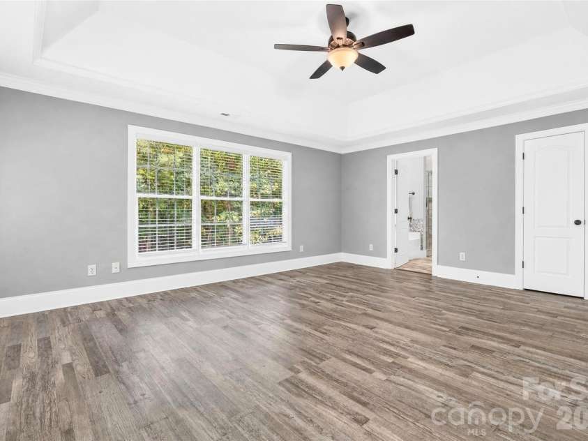 6208 Neptune Drive, Denver, NC 28037.  MLS# CAR4403310, YatesRealty ID 23195. 