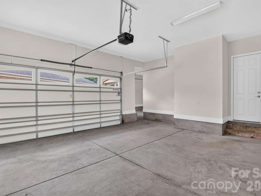 13030 Fen Court, Huntersville, NC 28078.  MLS# CAR4399208, YatesRealty ID 23196. EXPANDED 3 CAR GARAGE