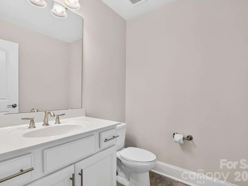 13030 Fen Court, Huntersville, NC 28078.  MLS# CAR4399208, YatesRealty ID 23196. HALF BATH