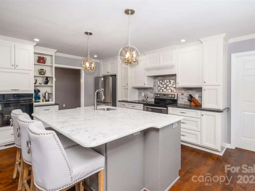 139 Hardwick Drive, Mooresville, NC 28115.  MLS# CAR4270684, YatesRealty ID 23196. 