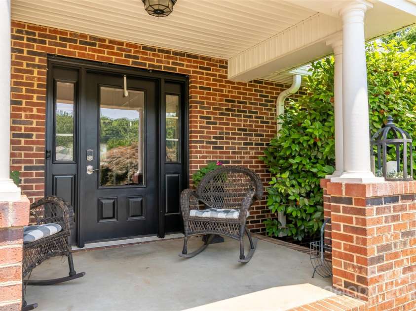 139 Hardwick Drive, Mooresville, NC 28115.  MLS# CAR4270684, YatesRealty ID 23196. 