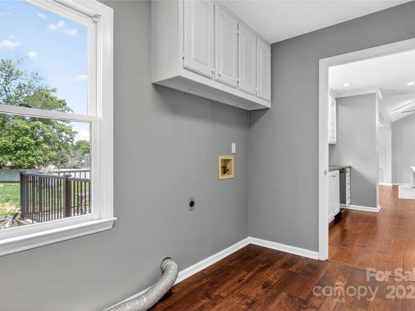 139 Hardwick Drive, Mooresville, NC 28115.  MLS# CAR4270684, YatesRealty ID 23196. 