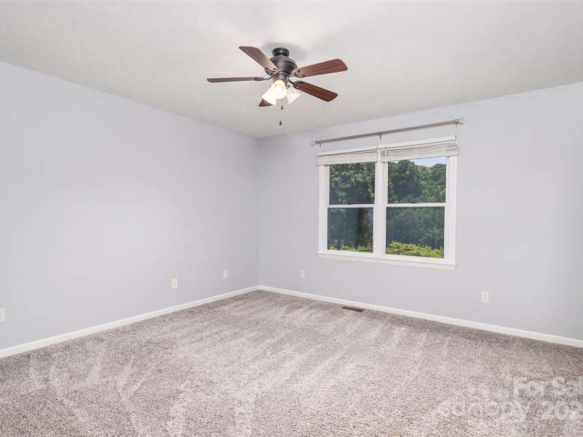 139 Hardwick Drive, Mooresville, NC 28115.  MLS# CAR4270684, YatesRealty ID 23196. Bedroom 3 attached to the jack-n-jill bathroom.