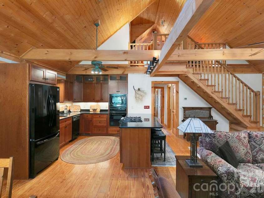 380 Cedar Lane, Brevard, NC 28712.  MLS# CAR4373640, YatesRealty ID 23197. 
