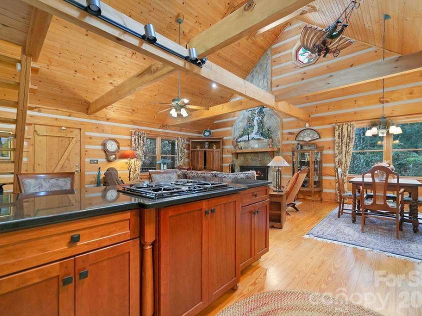 380 Cedar Lane, Brevard, NC 28712.  MLS# CAR4373640, YatesRealty ID 23197. 