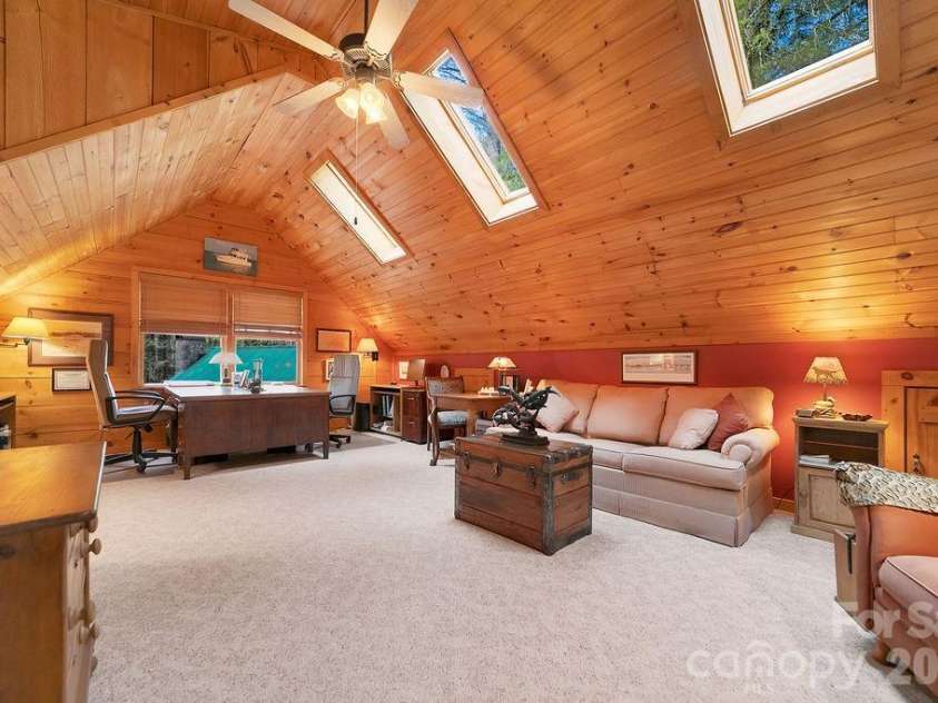 380 Cedar Lane, Brevard, NC 28712.  MLS# CAR4373640, YatesRealty ID 23197. 