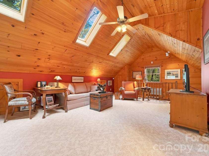 380 Cedar Lane, Brevard, NC 28712.  MLS# CAR4373640, YatesRealty ID 23197. 