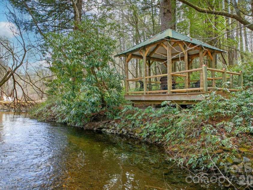 380 Cedar Lane, Brevard, NC 28712.  MLS# CAR4373640, YatesRealty ID 23197. 