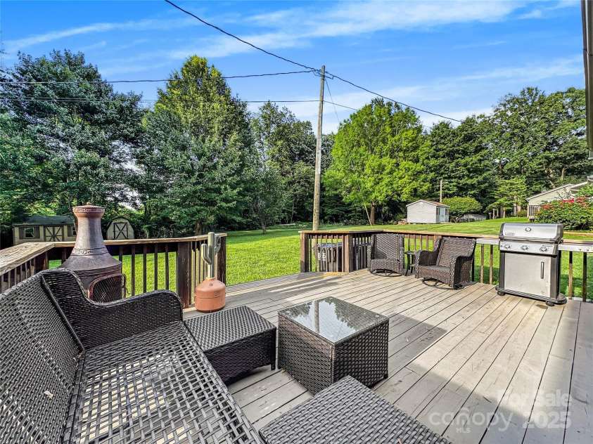 103 Little Forest Lane, Statesville, NC 28625.  MLS# CAR4272567, YatesRealty ID 23198. 