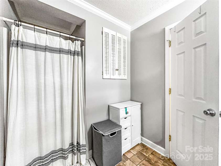 103 Little Forest Lane, Statesville, NC 28625.  MLS# CAR4272567, YatesRealty ID 23198. 