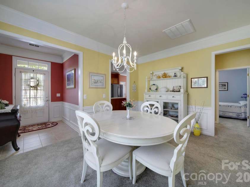 16353 Raven Crest Drive, Fort Mill, SC 29707.  MLS# CAR4380653, YatesRealty ID 23198. 