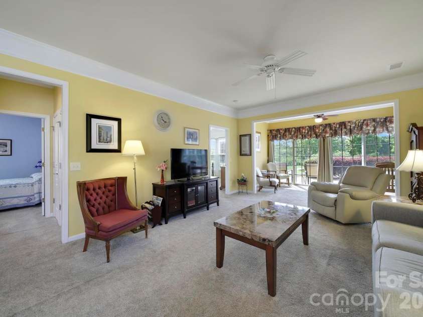 16353 Raven Crest Drive, Fort Mill, SC 29707.  MLS# CAR4380653, YatesRealty ID 23198. 