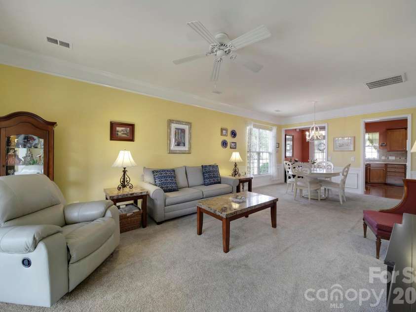 16353 Raven Crest Drive, Fort Mill, SC 29707.  MLS# CAR4380653, YatesRealty ID 23198. 