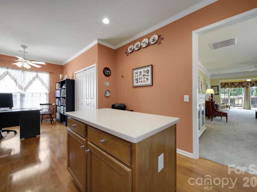 16353 Raven Crest Drive, Fort Mill, SC 29707.  MLS# CAR4380653, YatesRealty ID 23198. 