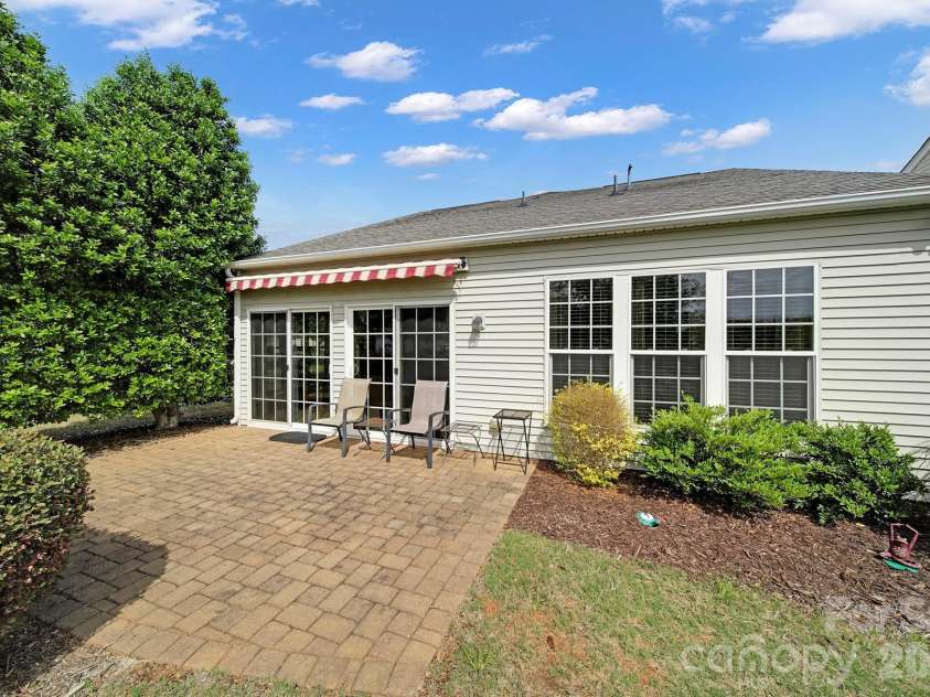 16353 Raven Crest Drive, Fort Mill, SC 29707.  MLS# CAR4380653, YatesRealty ID 23198. 