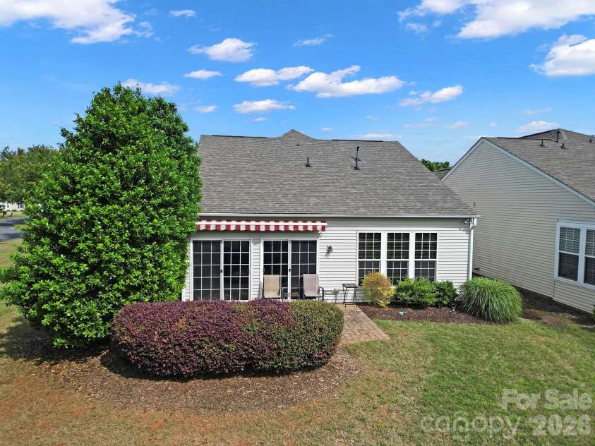 16353 Raven Crest Drive, Fort Mill, SC 29707.  MLS# CAR4380653, YatesRealty ID 23198. 