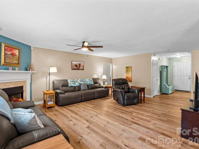 1174 Mocksville Highway, Statesville, NC 28625.  MLS# CAR4377924, YatesRealty ID 23199. 