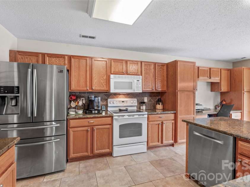 1174 Mocksville Highway, Statesville, NC 28625.  MLS# CAR4377924, YatesRealty ID 23199. 
