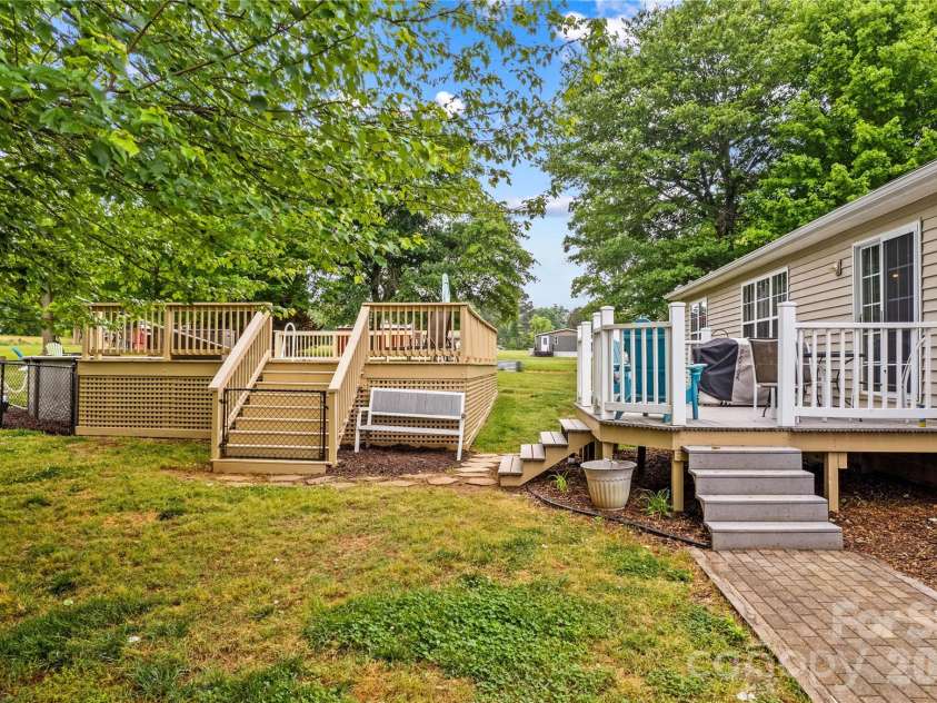 1174 Mocksville Highway, Statesville, NC 28625.  MLS# CAR4377924, YatesRealty ID 23199. 
