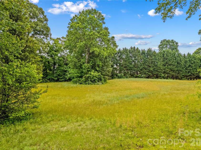 1174 Mocksville Highway, Statesville, NC 28625.  MLS# CAR4377924, YatesRealty ID 23199. 