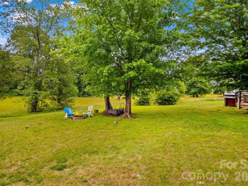 1174 Mocksville Highway, Statesville, NC 28625.  MLS# CAR4377924, YatesRealty ID 23199. 