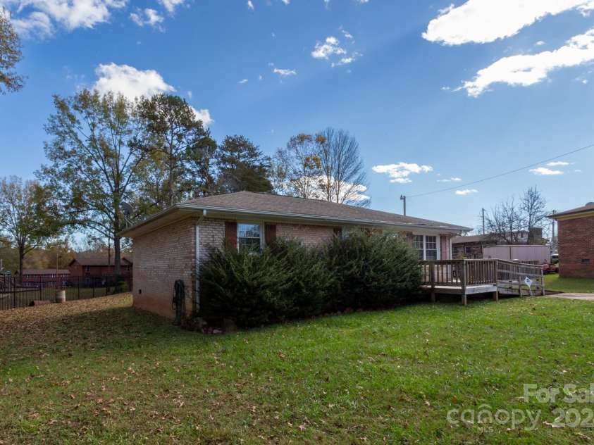 128 Ridgeway Court, Forest City, NC 28043.  MLS# CAR4192677, YatesRealty ID 232. 