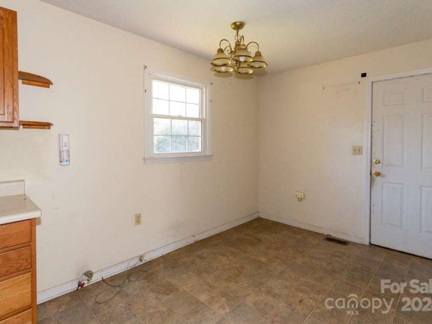 128 Ridgeway Court, Forest City, NC 28043.  MLS# CAR4192677, YatesRealty ID 232. 