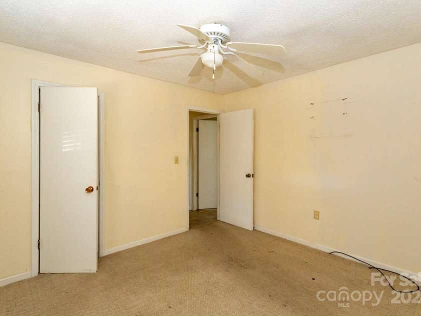 128 Ridgeway Court, Forest City, NC 28043.  MLS# CAR4192677, YatesRealty ID 232. 