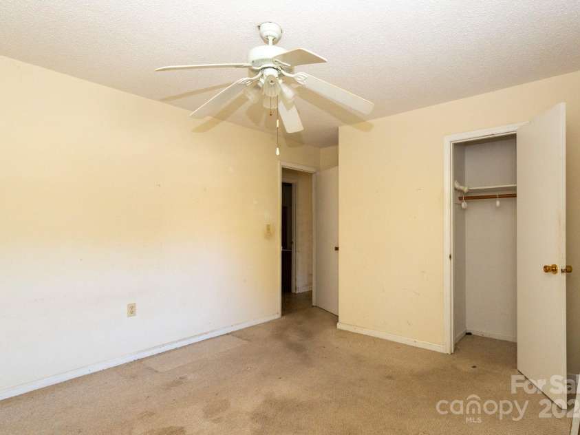 128 Ridgeway Court, Forest City, NC 28043.  MLS# CAR4192677, YatesRealty ID 232. 