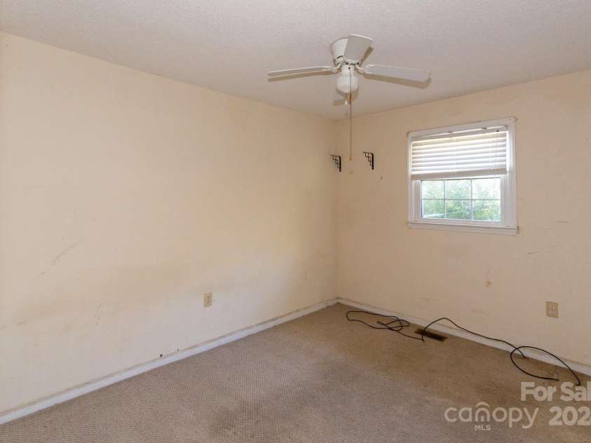 128 Ridgeway Court, Forest City, NC 28043.  MLS# CAR4192677, YatesRealty ID 232. 