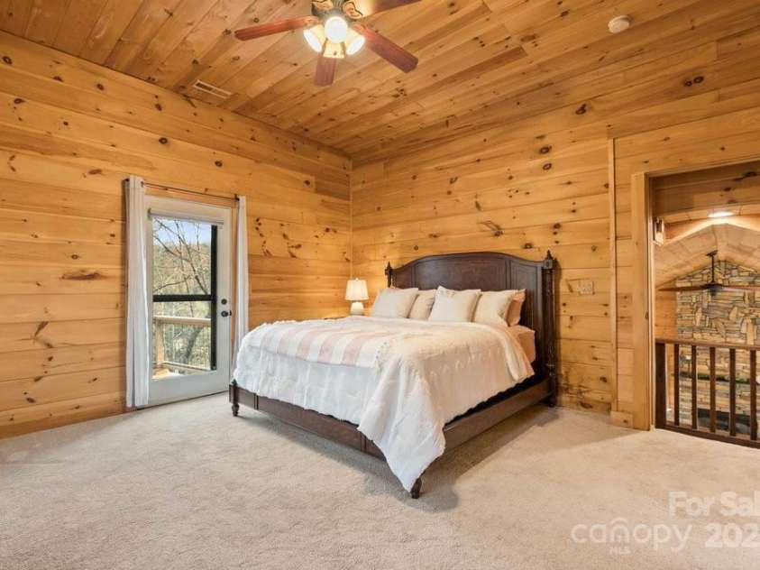 502 CALEDONIA Loop, Landrum, SC 29356.  MLS# CAR4246247, YatesRealty ID 232. 