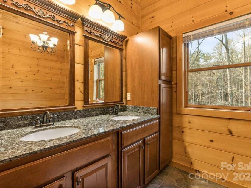502 CALEDONIA Loop, Landrum, SC 29356.  MLS# CAR4246247, YatesRealty ID 232. 