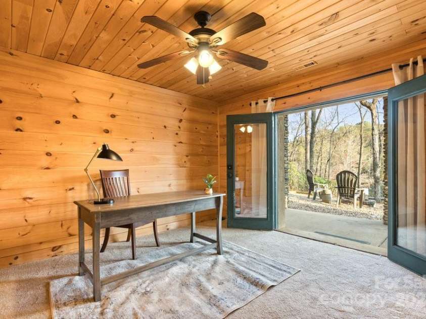 502 CALEDONIA Loop, Landrum, SC 29356.  MLS# CAR4246247, YatesRealty ID 232. 