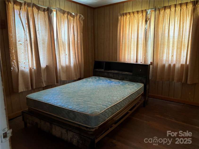 8951 US 25/70 Highway, Marshall, NC 28753.  MLS# CAR4244987, YatesRealty ID 232. 