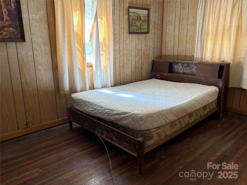 8951 US 25/70 Highway, Marshall, NC 28753.  MLS# CAR4244987, YatesRealty ID 232. 