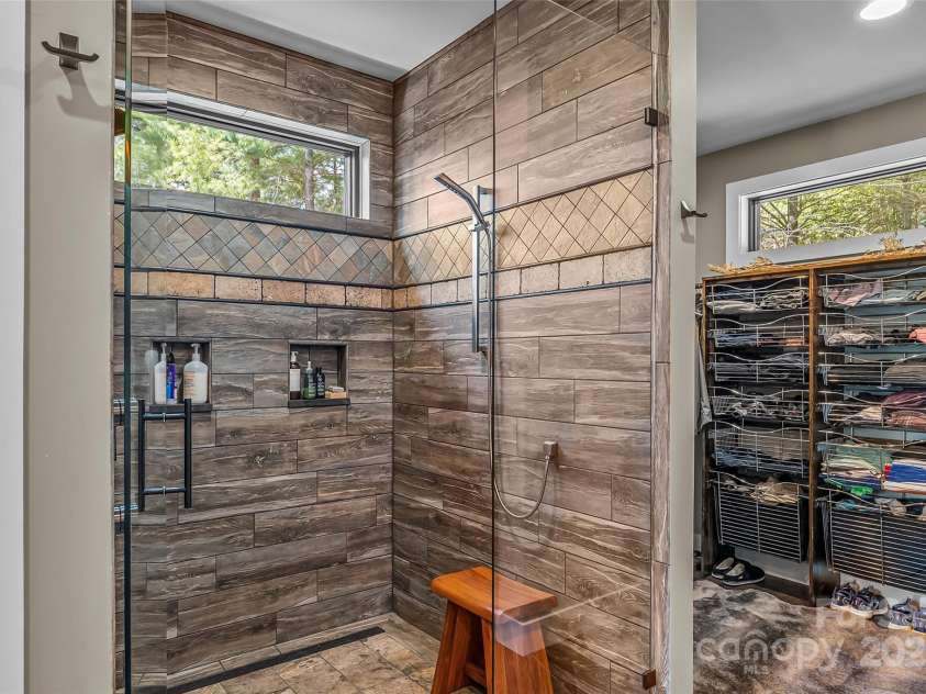 264 Porters Way, Marion, NC 28752.  MLS# CAR4306026, YatesRealty ID 2320. 